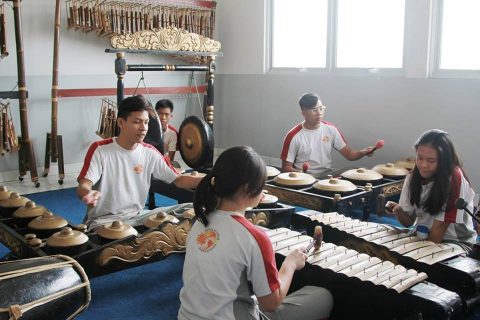 Belajar Gamelan