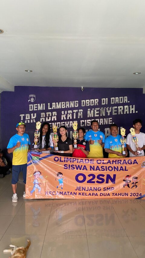 juara 1 Lomba Atletik Putri tingkat Kecamatan Kelapa Dua gugus o2 dalam O2SN